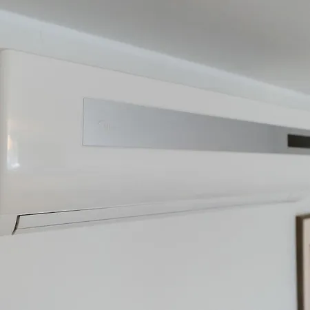 Lovely Aisa | Balcony *